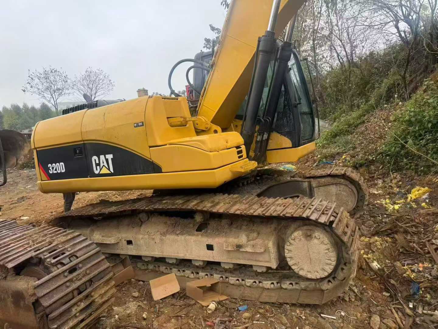 Used Caterpillar 320D Excavator 2016 Model / 3