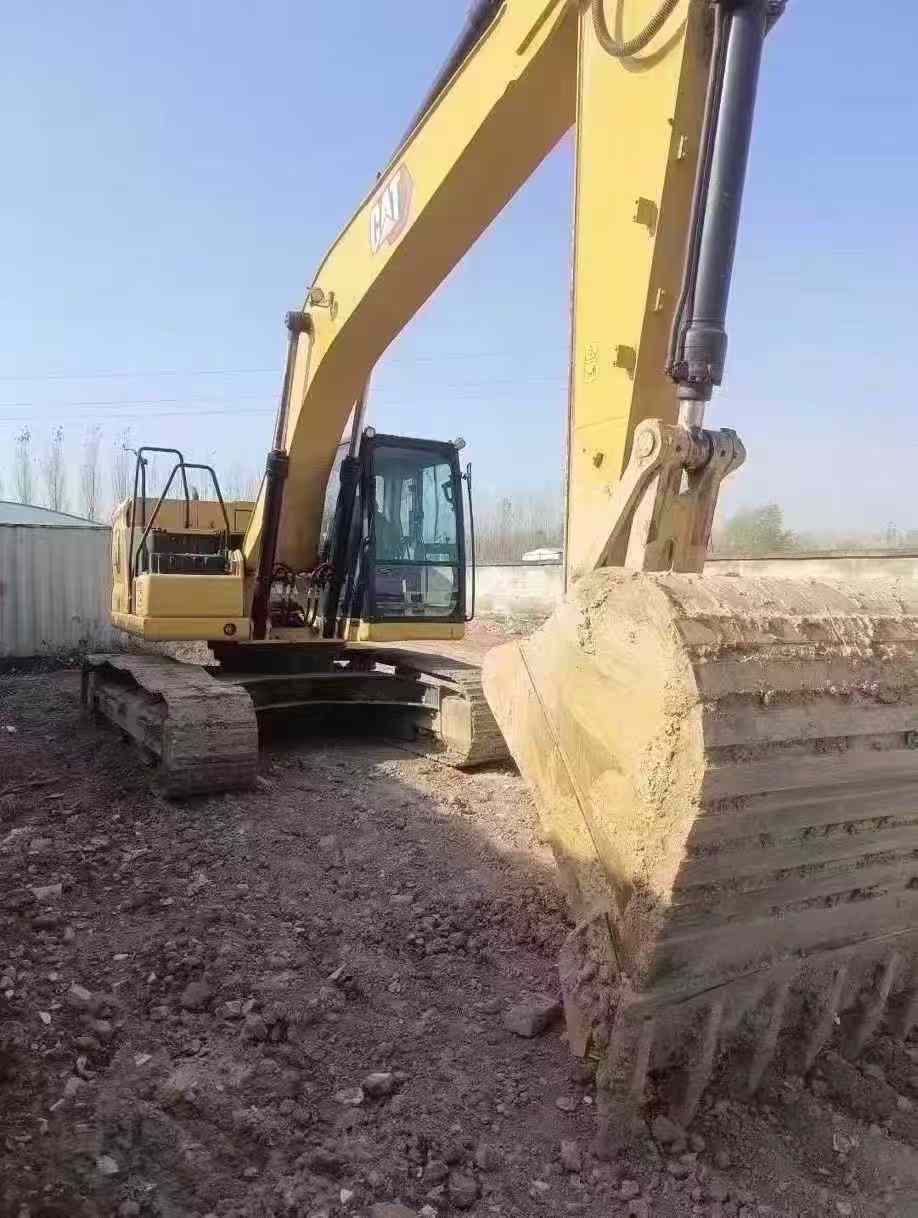 Used Caterpillar 323 Excavator 2020 Model / 4