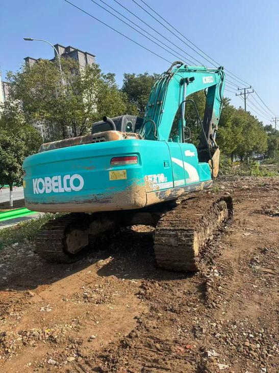 Buy Kobelco SK210 Used Excavator / 1