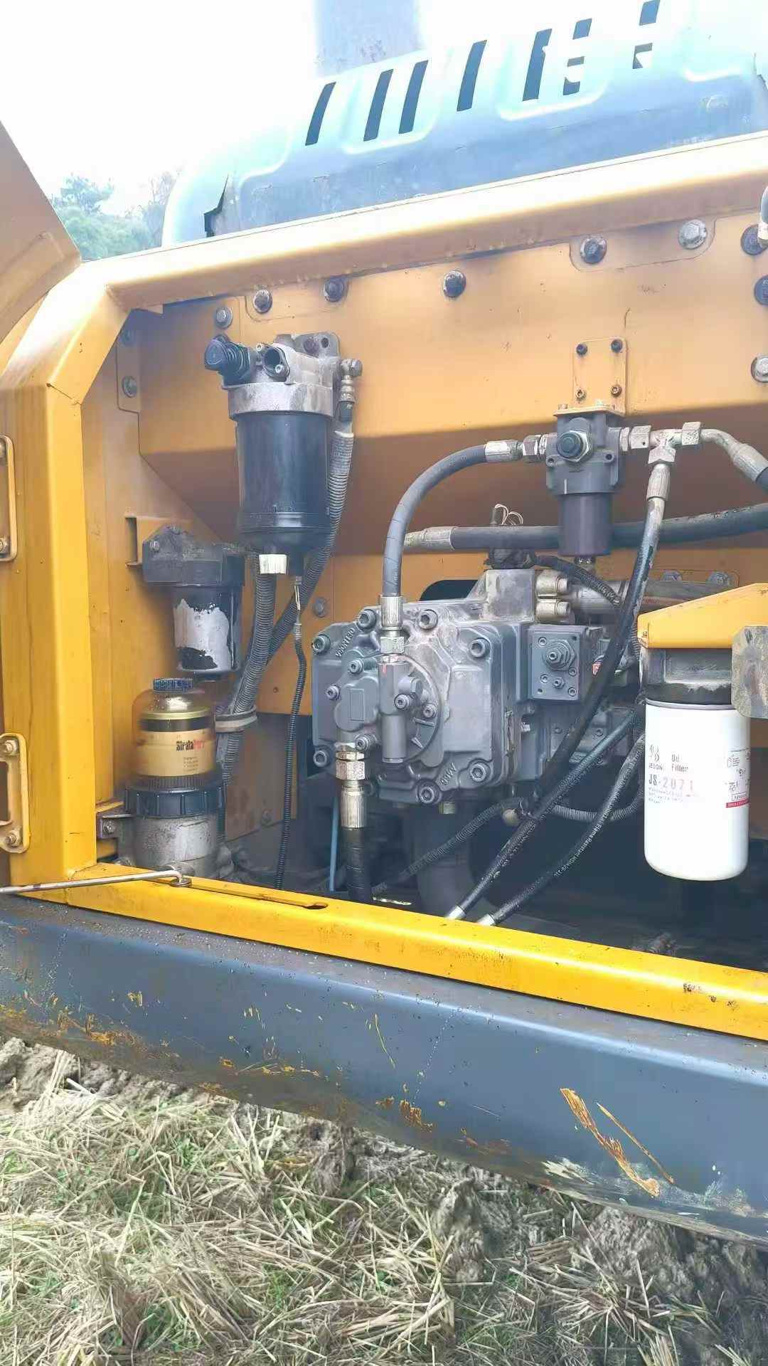 Used XCMG XE205DA Excavator 2021 Model / 8