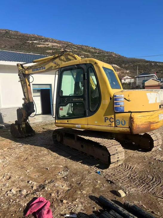 Buy Komatsu PC60-7 Used Excavator / 1