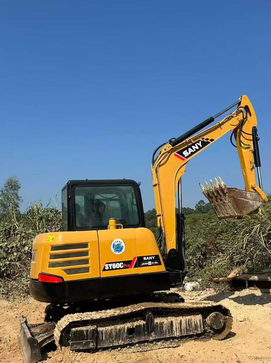 Buy Sany SY60 Used Excavator / 1