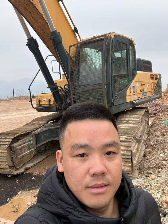 Buy Hyundai R485LVS Used Excavator / 1