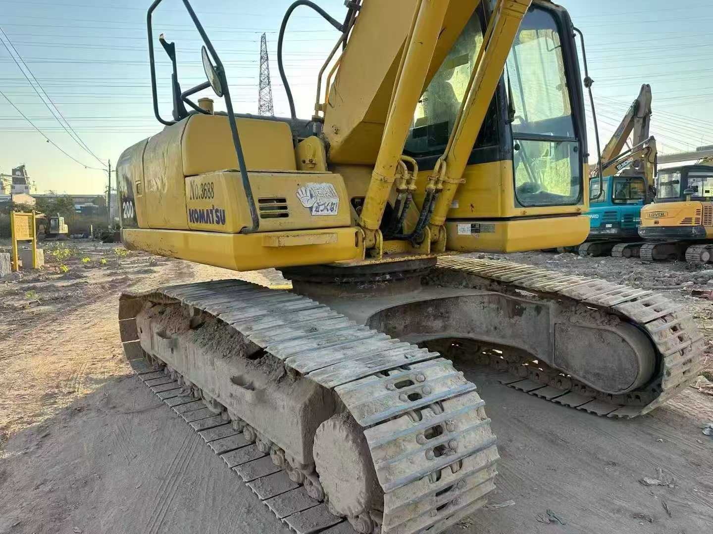 Used Komatsu PC200-8N1 Excavator 2016 Model / 3
