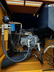 Buy Kato HD820R Used Excavator / 4 Used Kato HD820R Excavator 2016 Model / 4