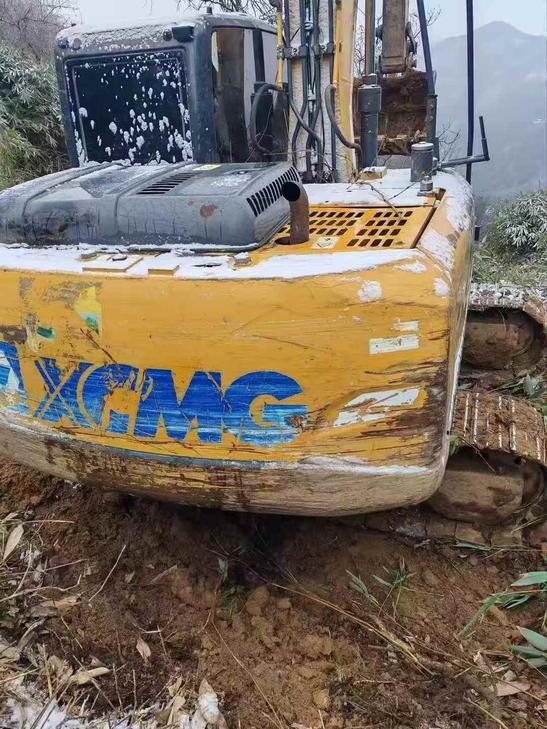 Buy XCMG XE135GA Used Excavator / 1