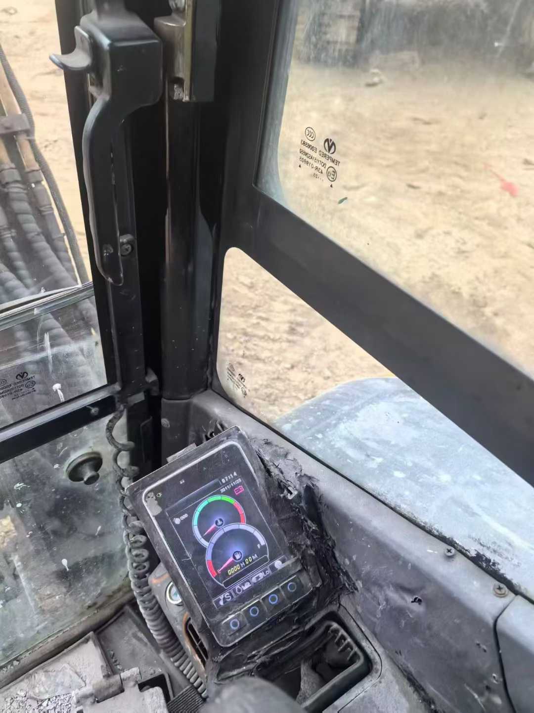 Used XCMG XE35U Excavator 2016 Model / 6