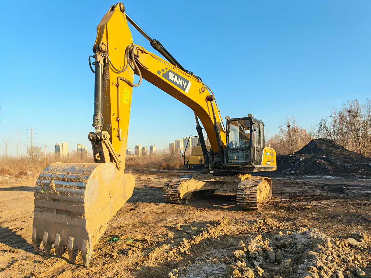 Used Sany SY245H Excavator 2016 Model / 4
