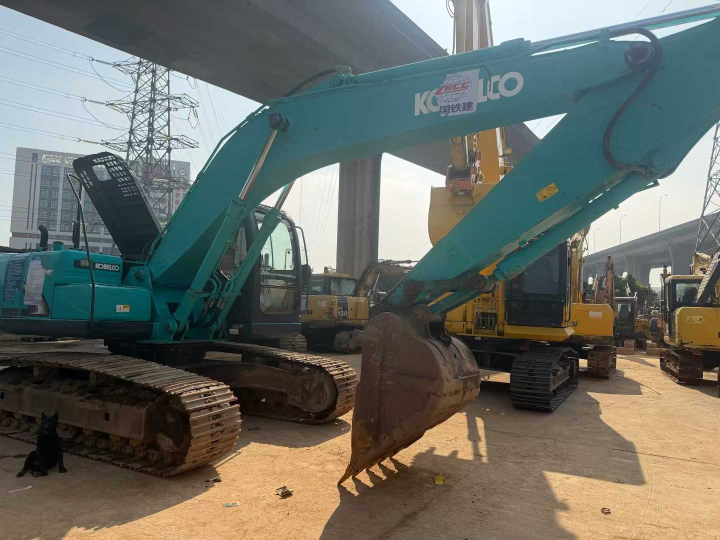 Used Kobelco SK210 Excavator 2016 Model / 2