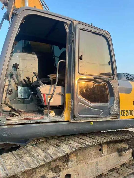 Buy XCMG LW200 Used Excavator / 1