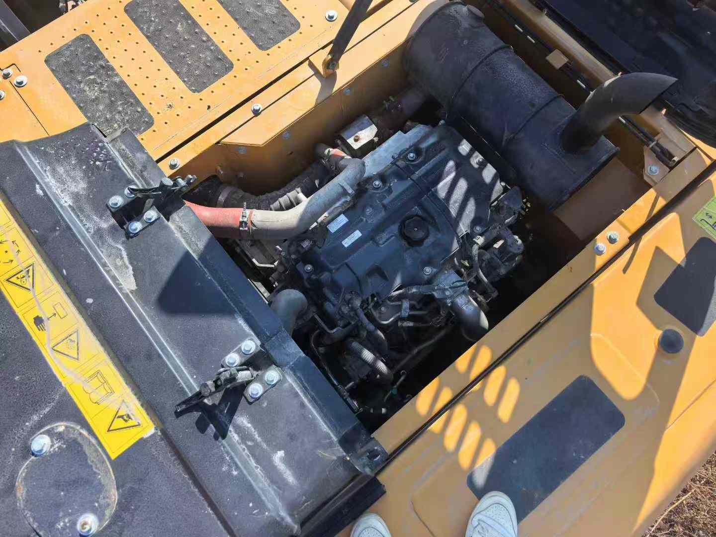 Used Sany SY245H Excavator 2022 Model / 3