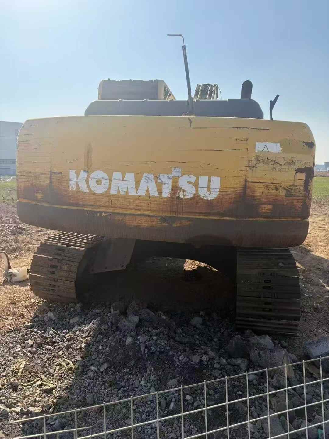 Used Komatsu PC210 Excavator 2010 Model / 3