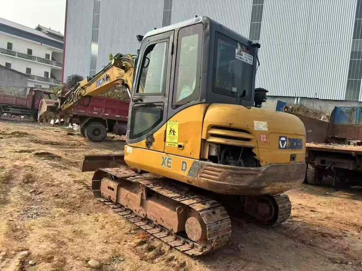 Buy XCMG XE60 Used Excavator / 1