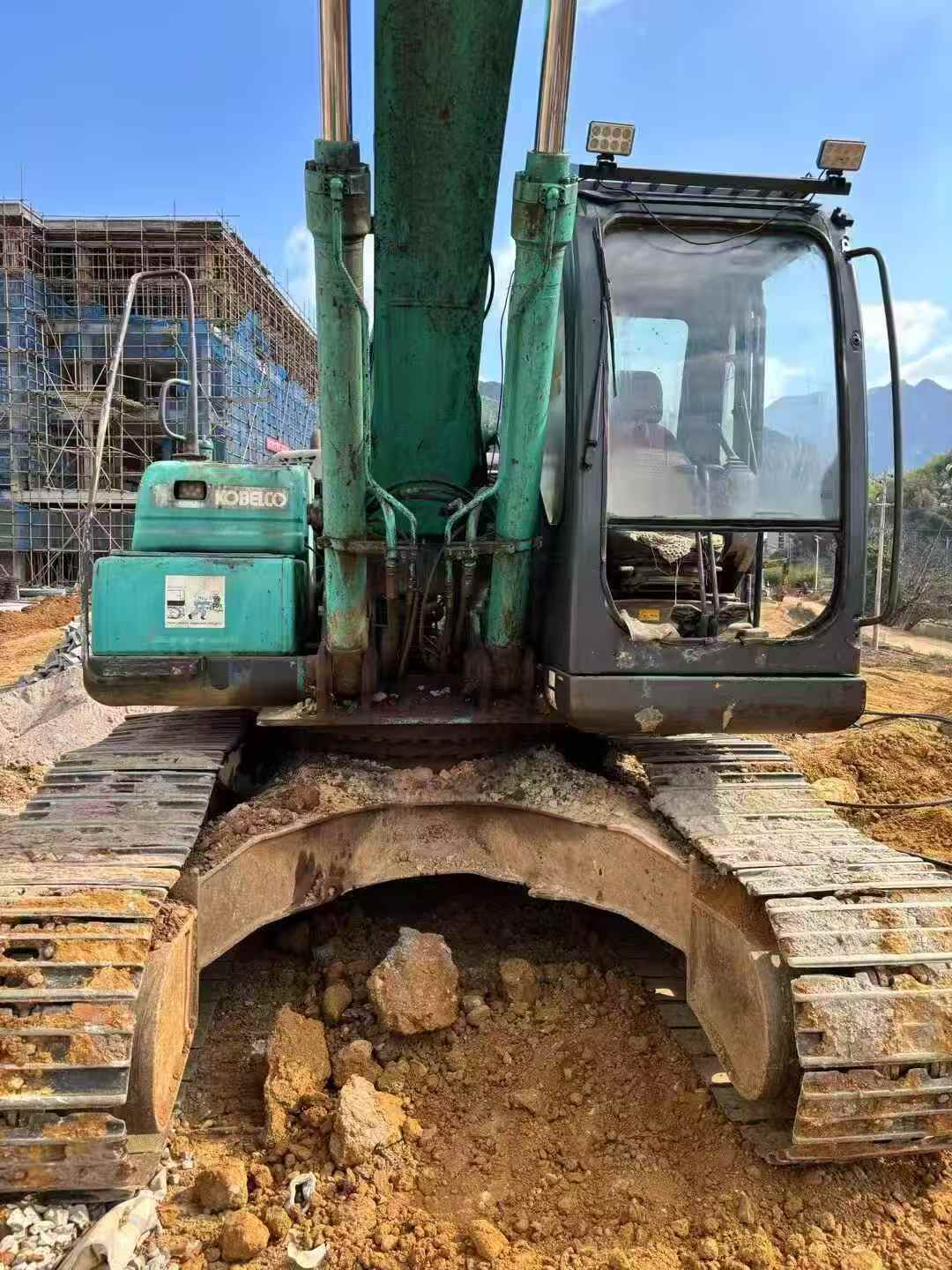 Used Kobelco SK200 Excavator 2016 Model / 2
