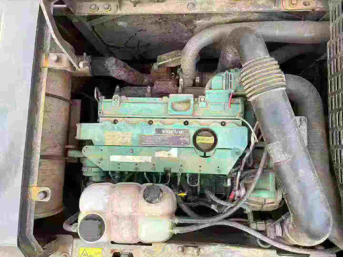 Used Volvo EC200 Excavator 2019 Model / 4