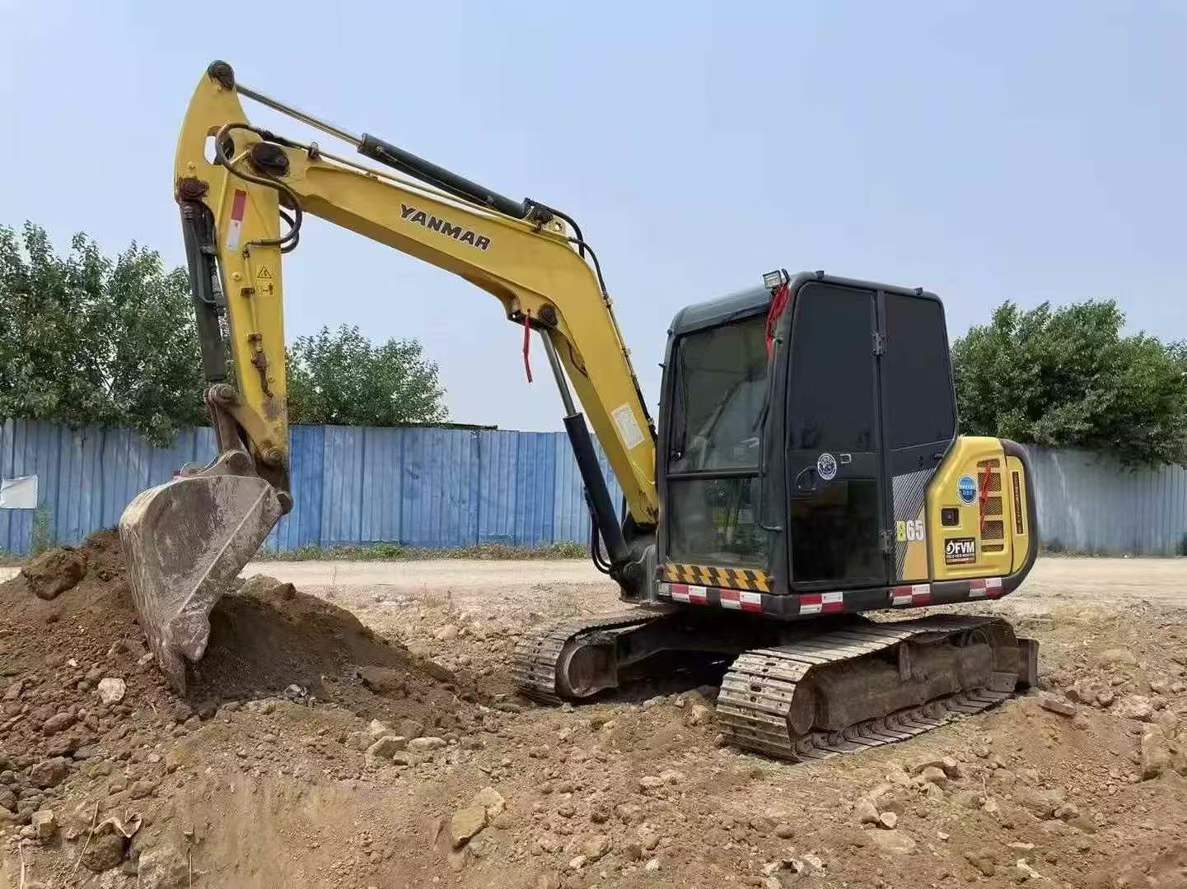 Used Yanmar B65 Excavator 2016 Model / 4