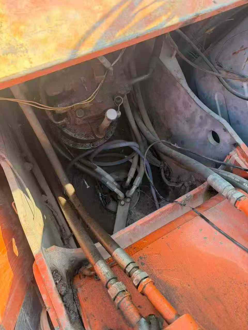 Used Hitachi ZAXIS200 Excavator 2006 Model / 5