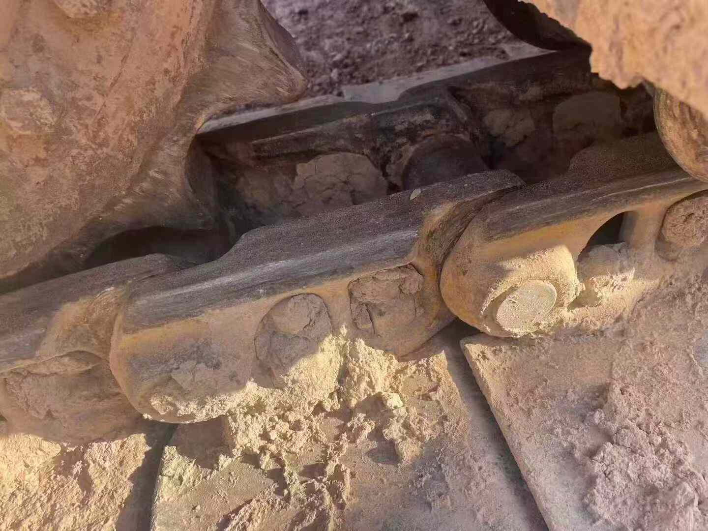 Used Hyundai R215-7 Excavator 2016 Model / 4