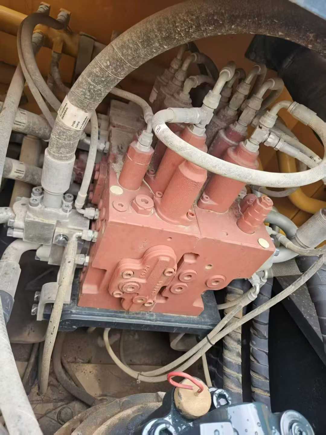 Used Hyundai R420 Excavator 2022 Model / 6