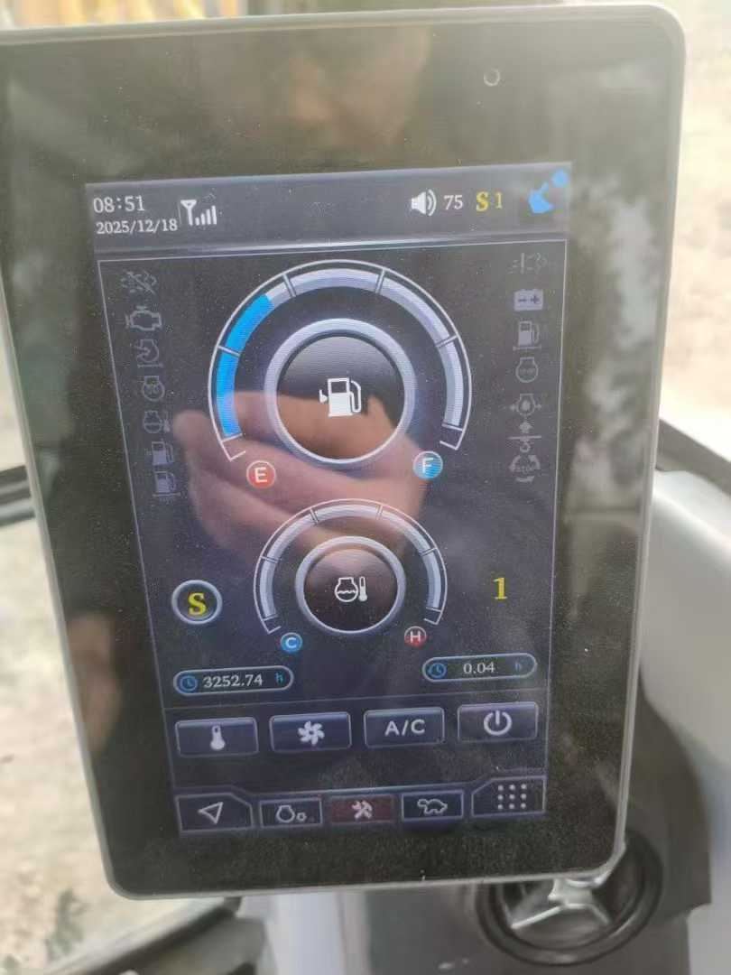 Used Sany SY55 Excavator 2022 Model / 4