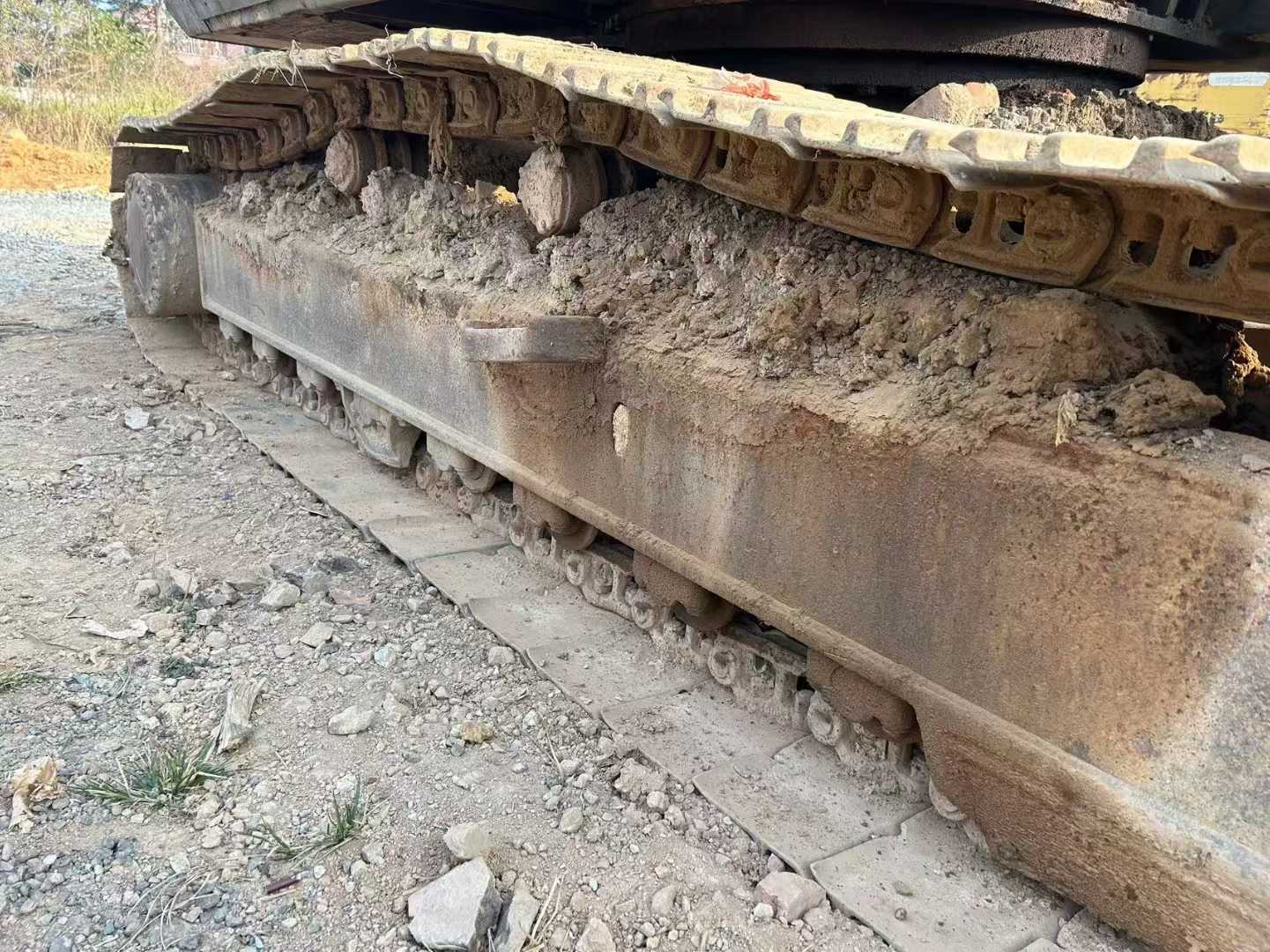 Used Komatsu PC220-5 Excavator 2016 Model / 4