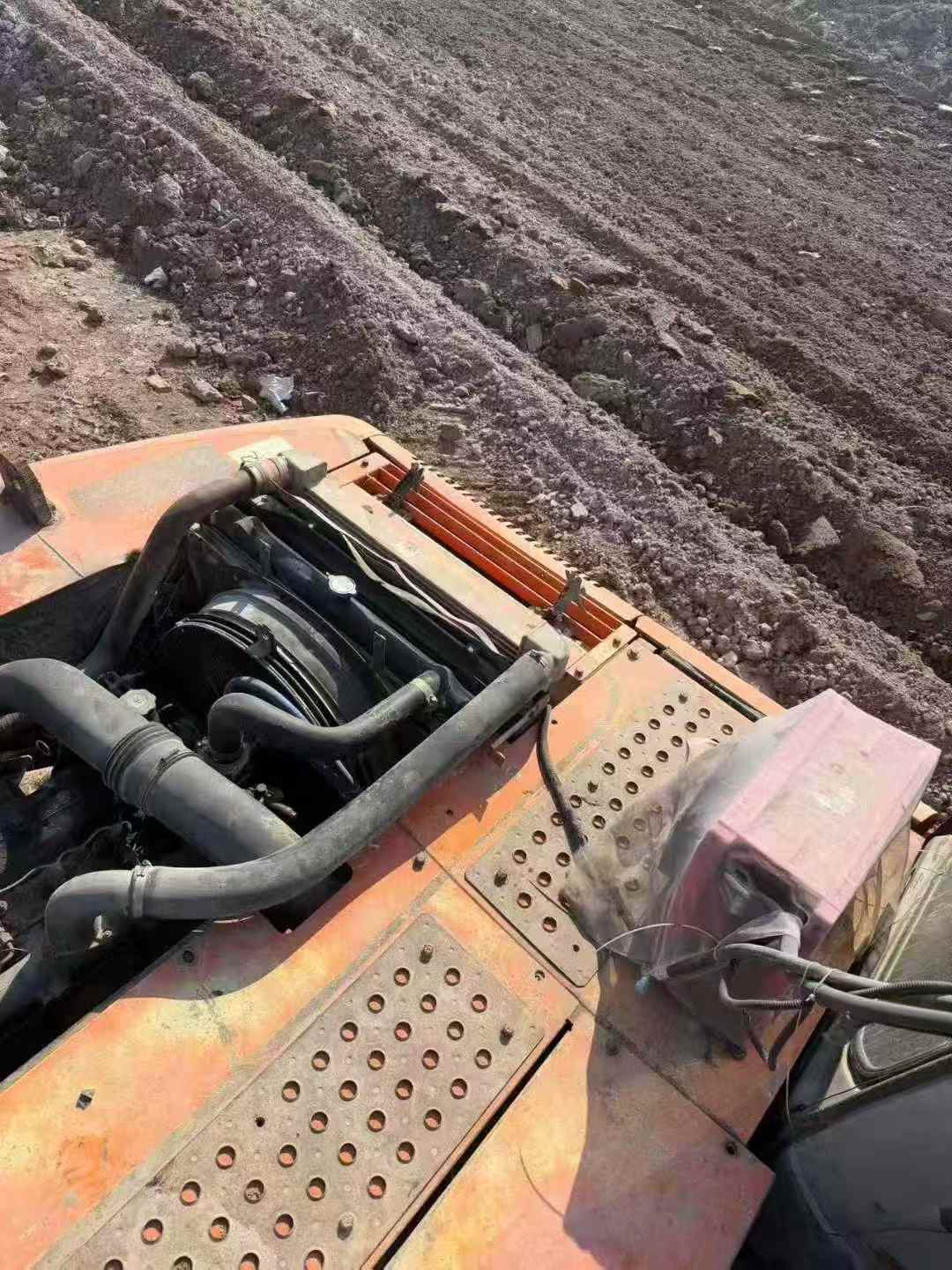 Used Hitachi ZAXIS200 Excavator 2006 Model / 8