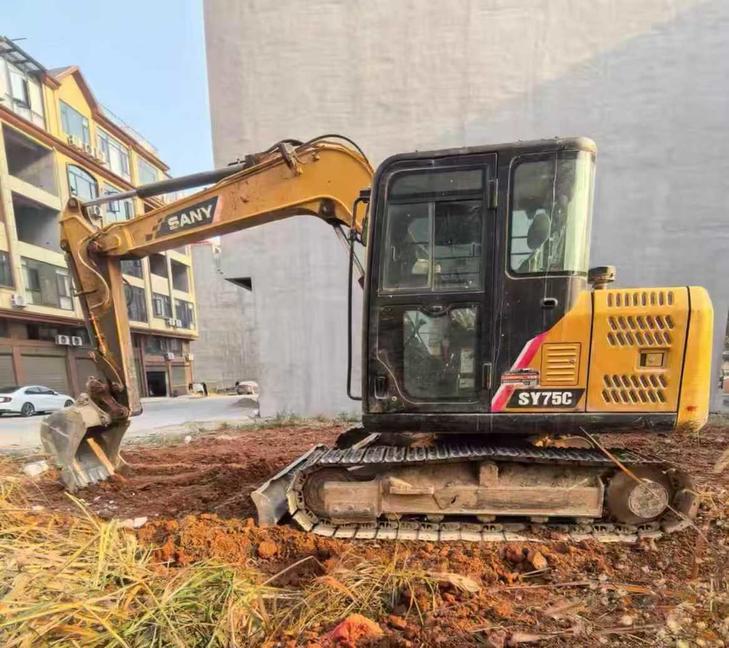 Buy Sany SY75 Used Excavator / 1
