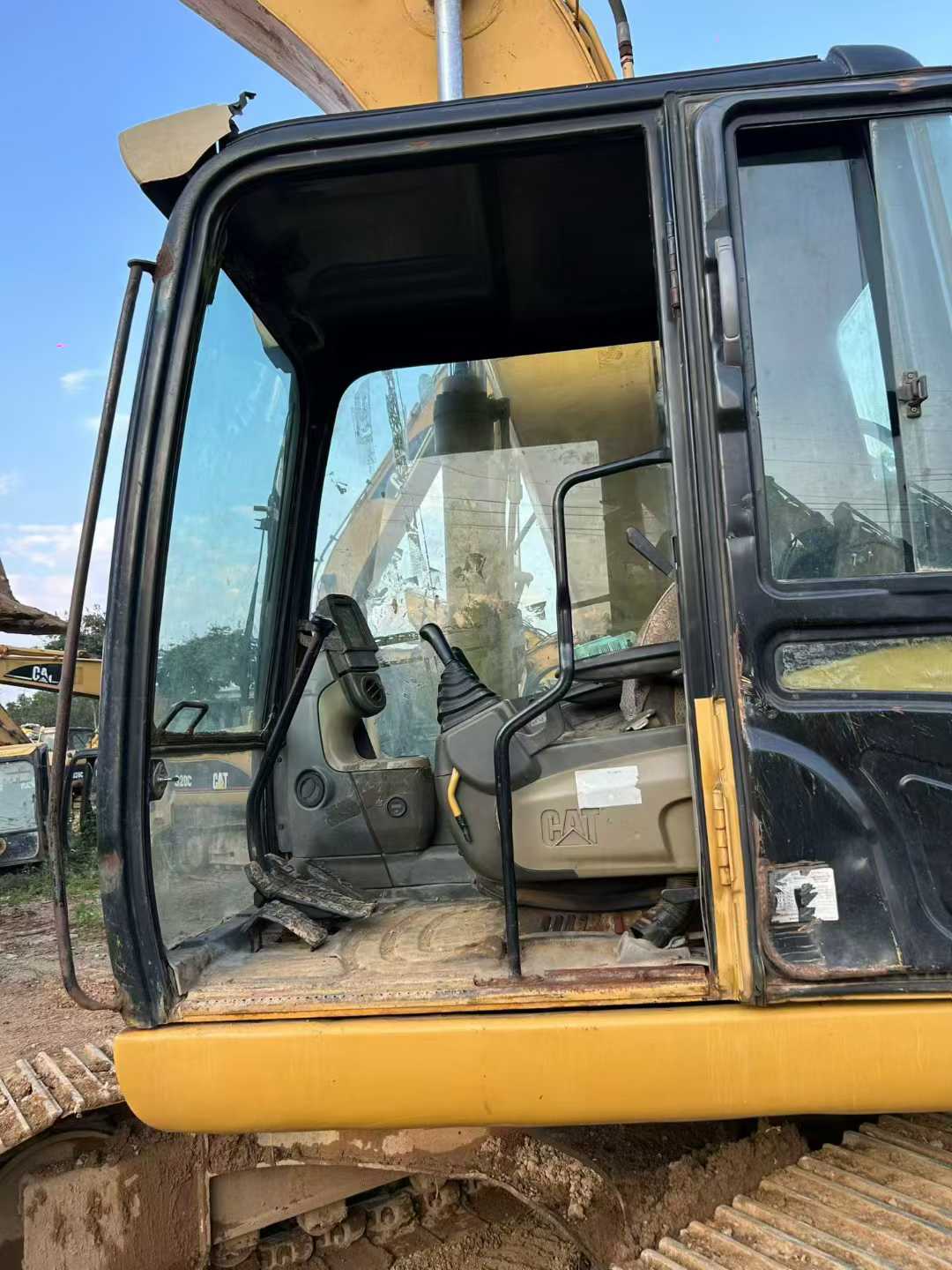 Used Caterpillar 320D Excavator 2016 Model / 2