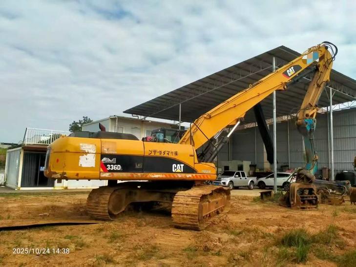 Buy Caterpillar CT60 Used Excavator / 1