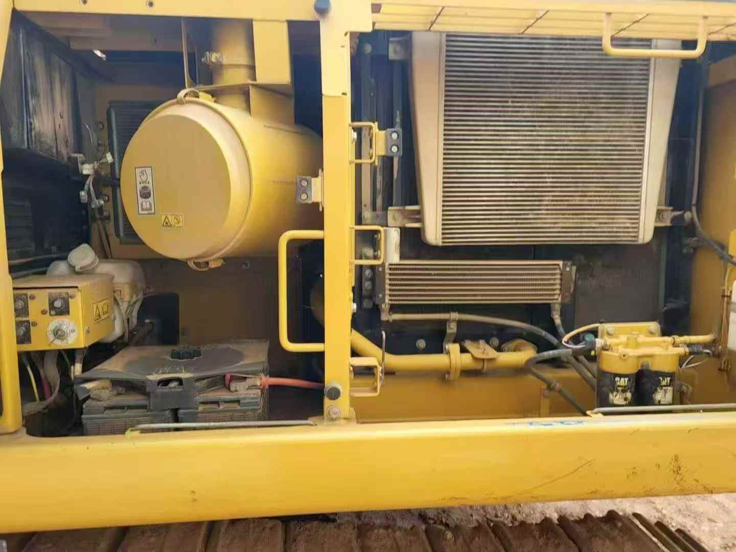 Used Caterpillar 330L Excavator 2016 Model / 9