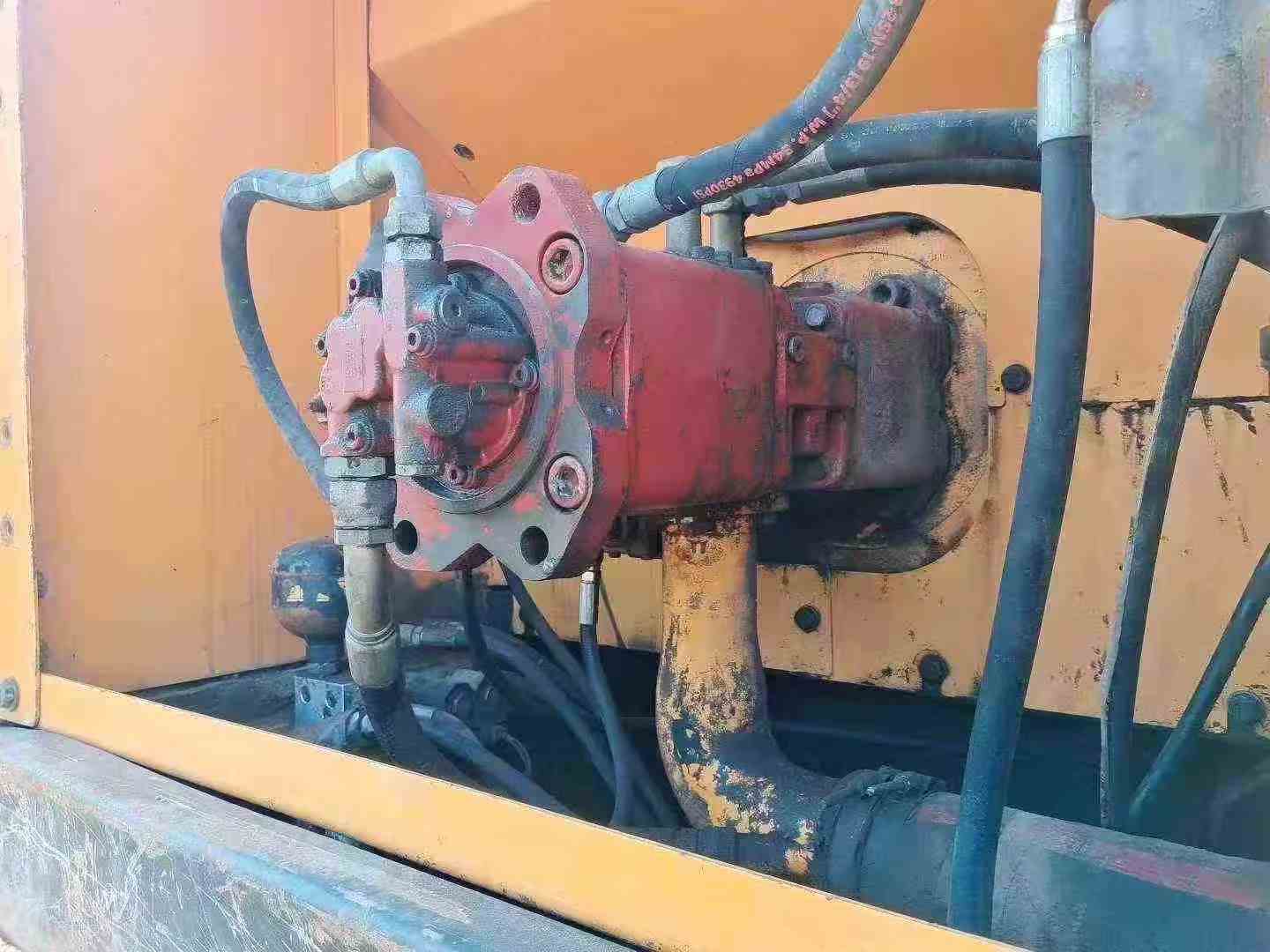 Used Hyundai R215-7C Excavator 2014 Model / 9