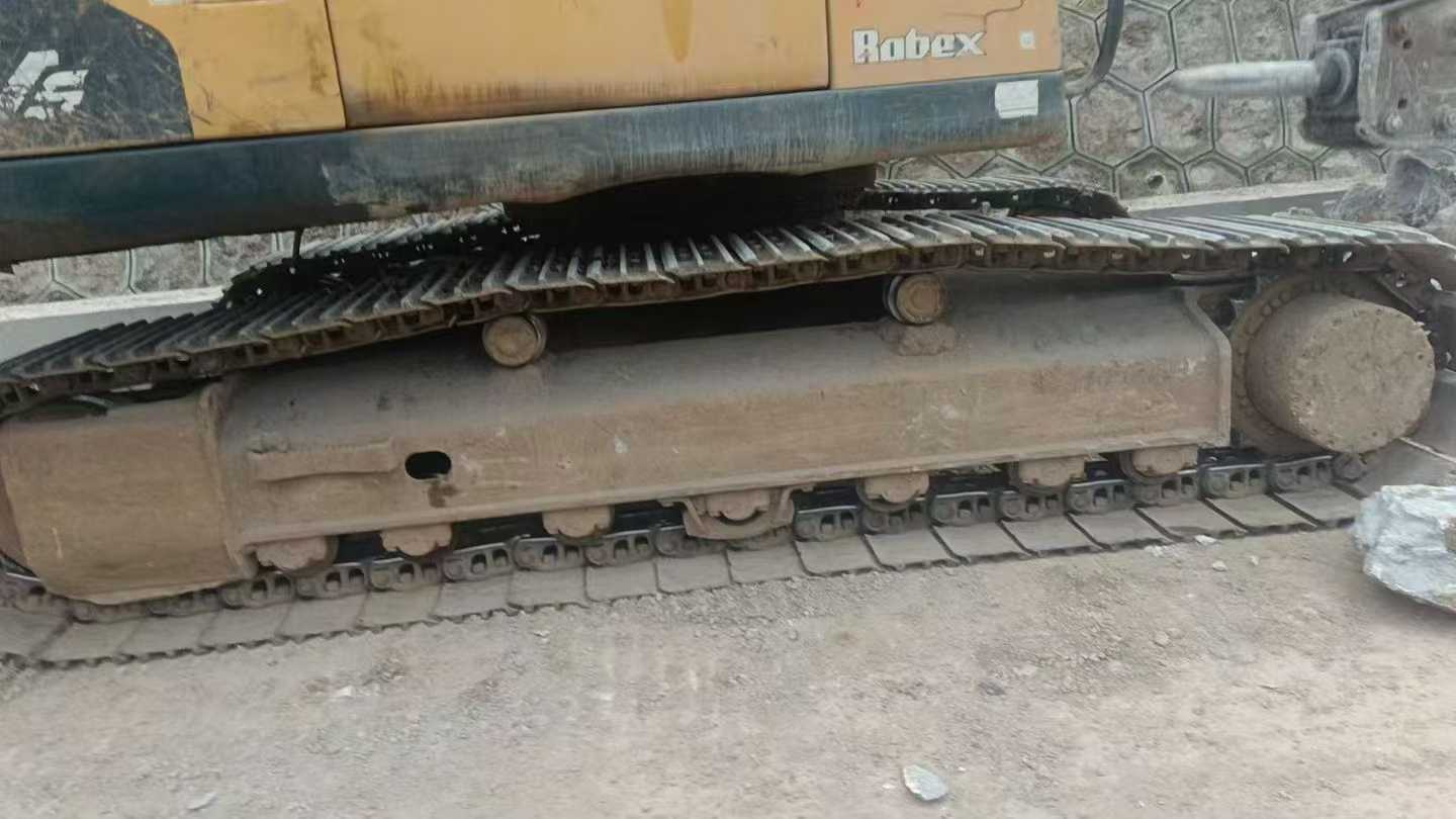 Used Hyundai R215VS Excavator 2016 Model / 6