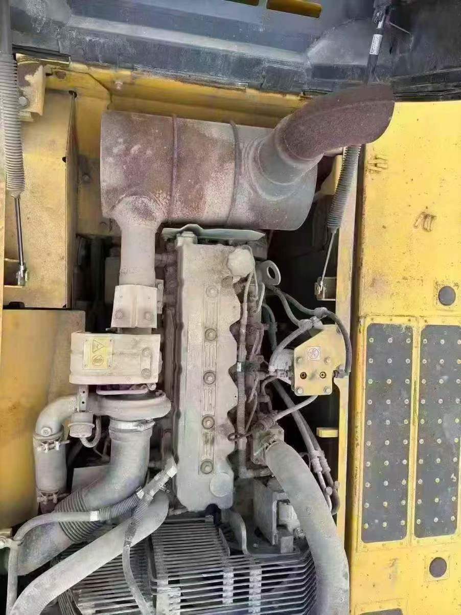 Used Komatsu PC240LC-8 Excavator 2018 Model / 4