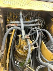 Buy Caterpillar 320D Used Excavator / 7 Used Caterpillar 320D Excavator 2016 Model / 7