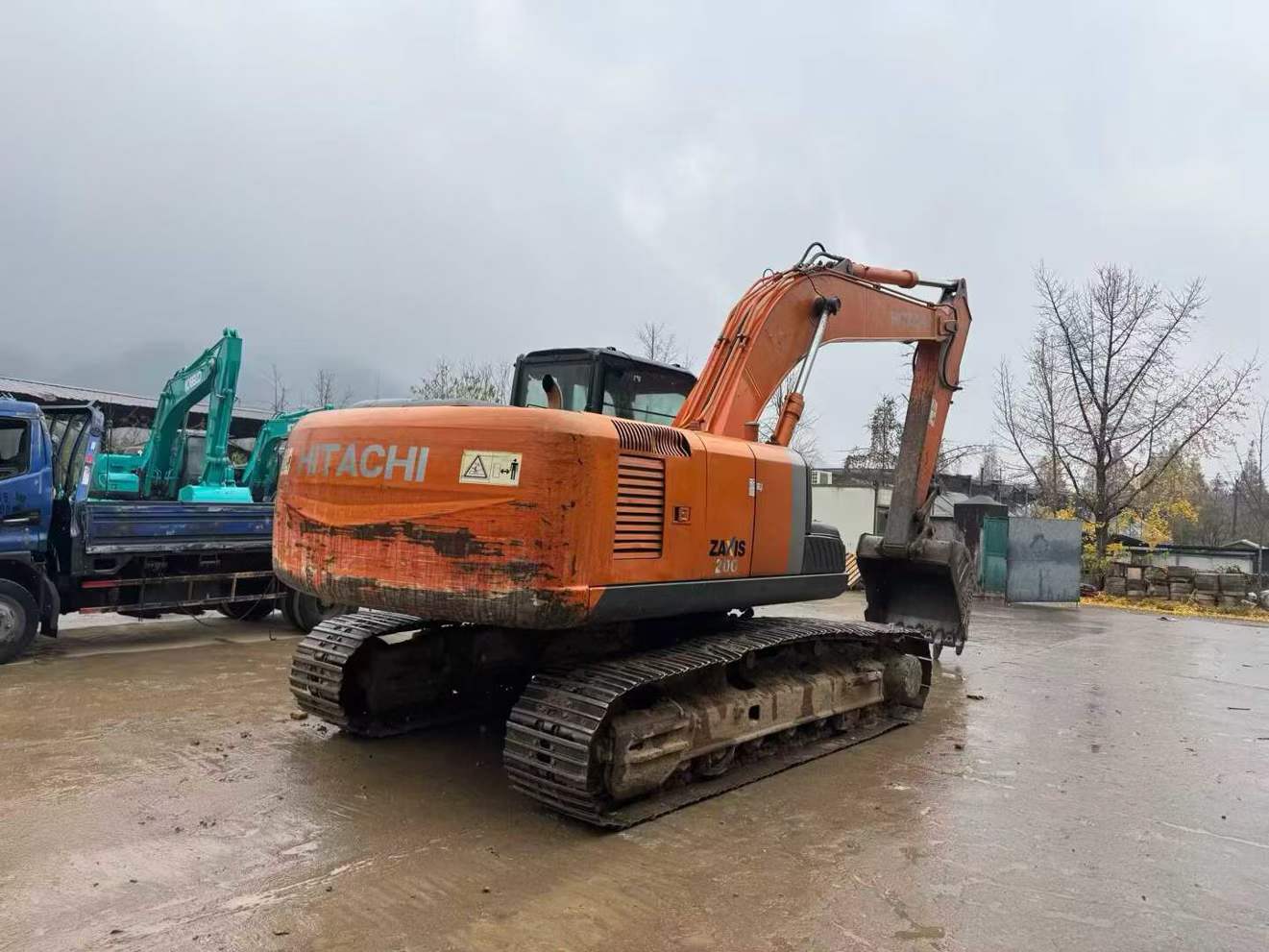 Used Hitachi ZAXIS200 Excavator 2010 Model / 5