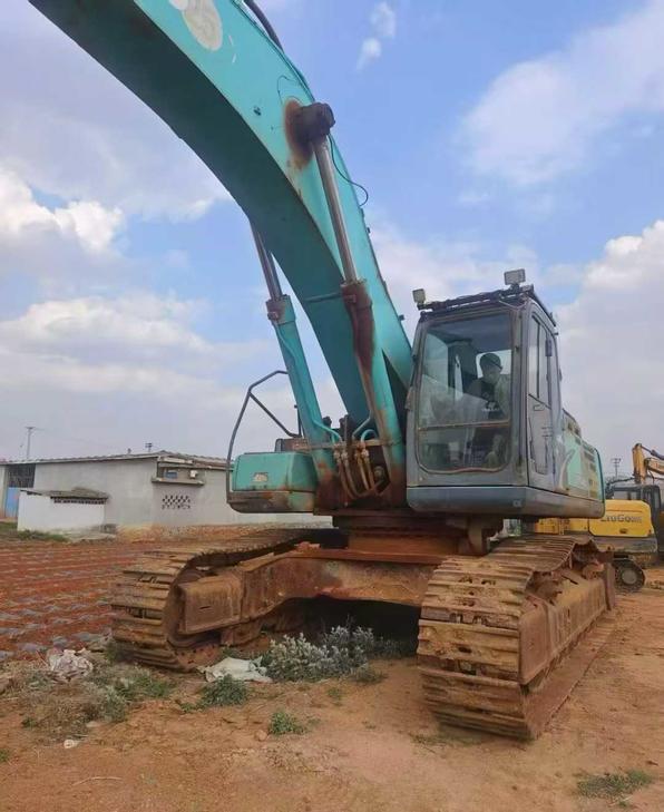 Buy Kobelco SK60 Used Excavator / 1
