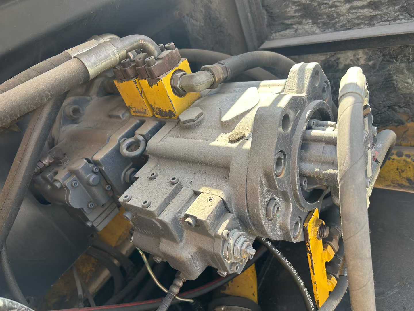 Used Kato HD820 Excavator 2016 Model / 6