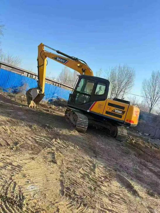 Buy Sany SY135 Used Excavator / 1