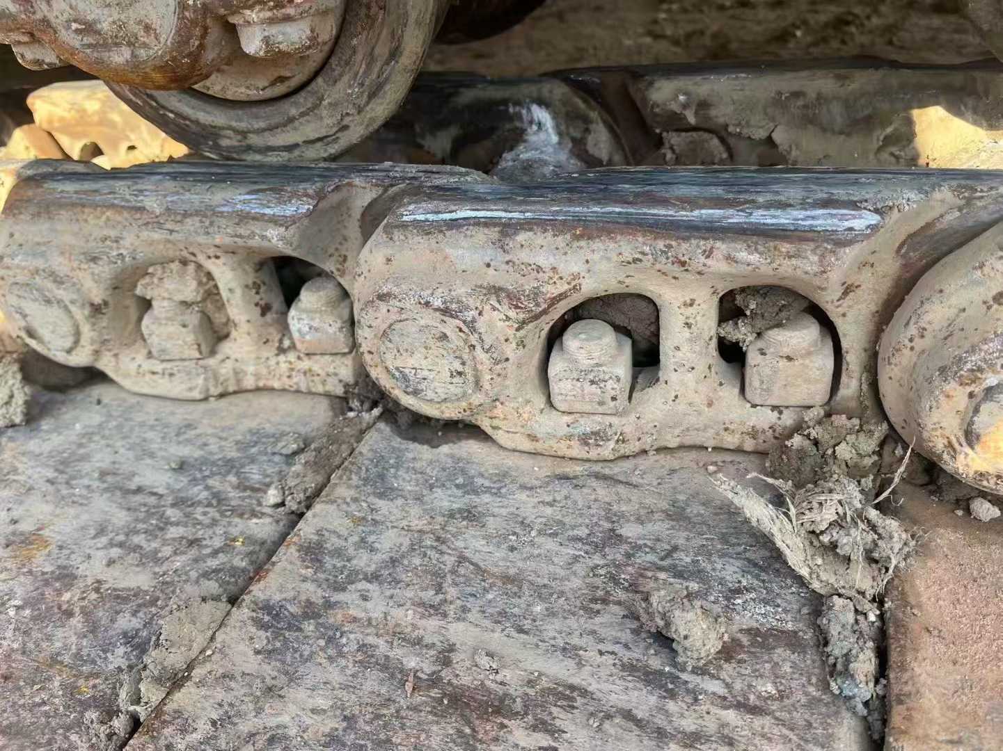 Used Hyundai R305LC-7 Excavator 2016 Model / 4