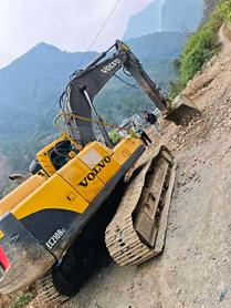 Buy Volvo EW210C Used Excavator / 3 Used Volvo EW210C Excavator 2014 Model / 3