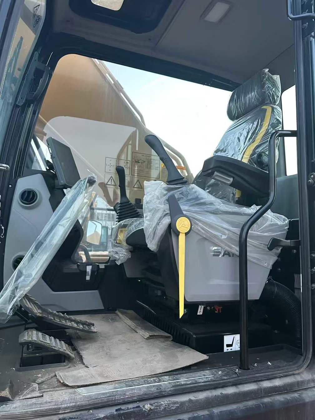 Used Sany SY205H Excavator 2022 Model / 8