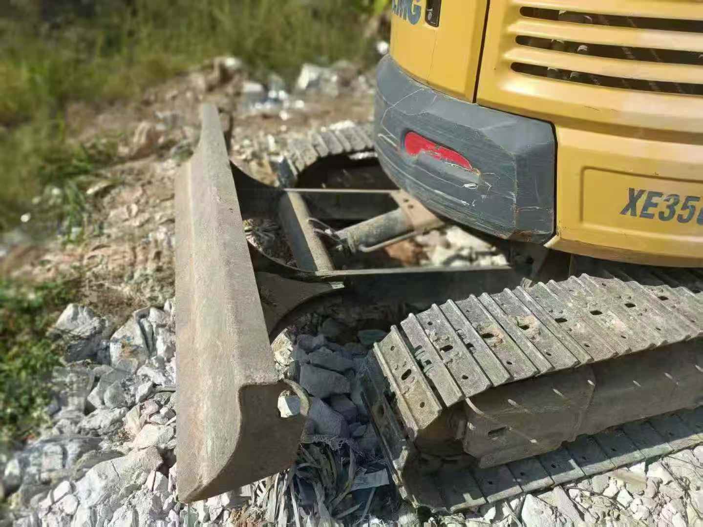Used XCMG XE35U Excavator 2021 Model / 4