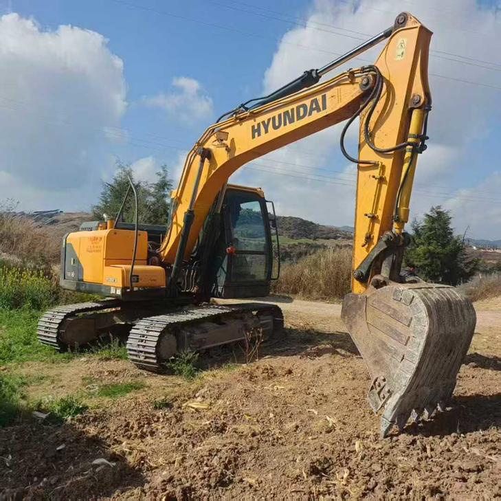 Buy Hyundai 110LVS Used Excavator / 1