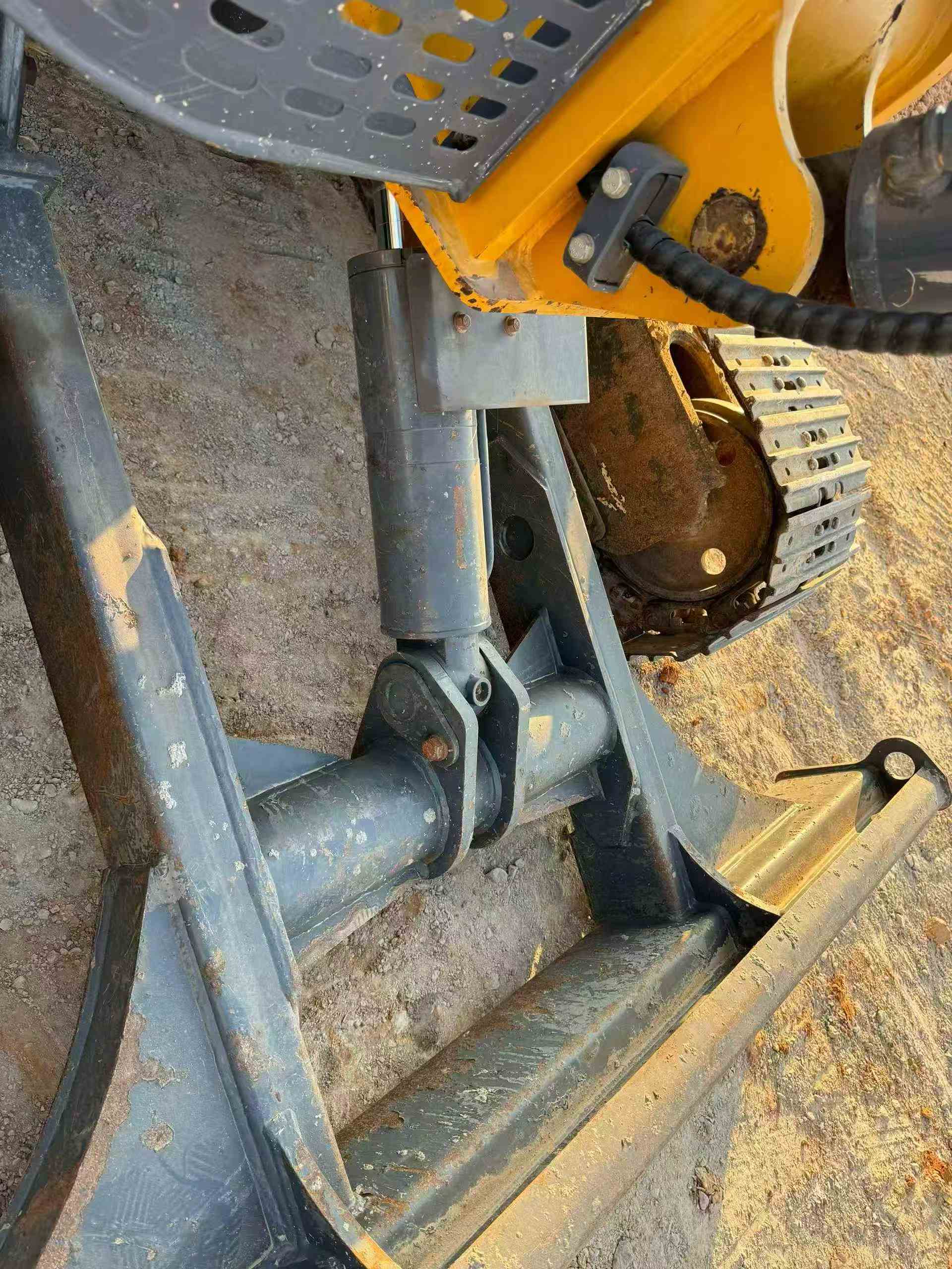 Used XCMG XE60 Excavator 2022 Model / 7