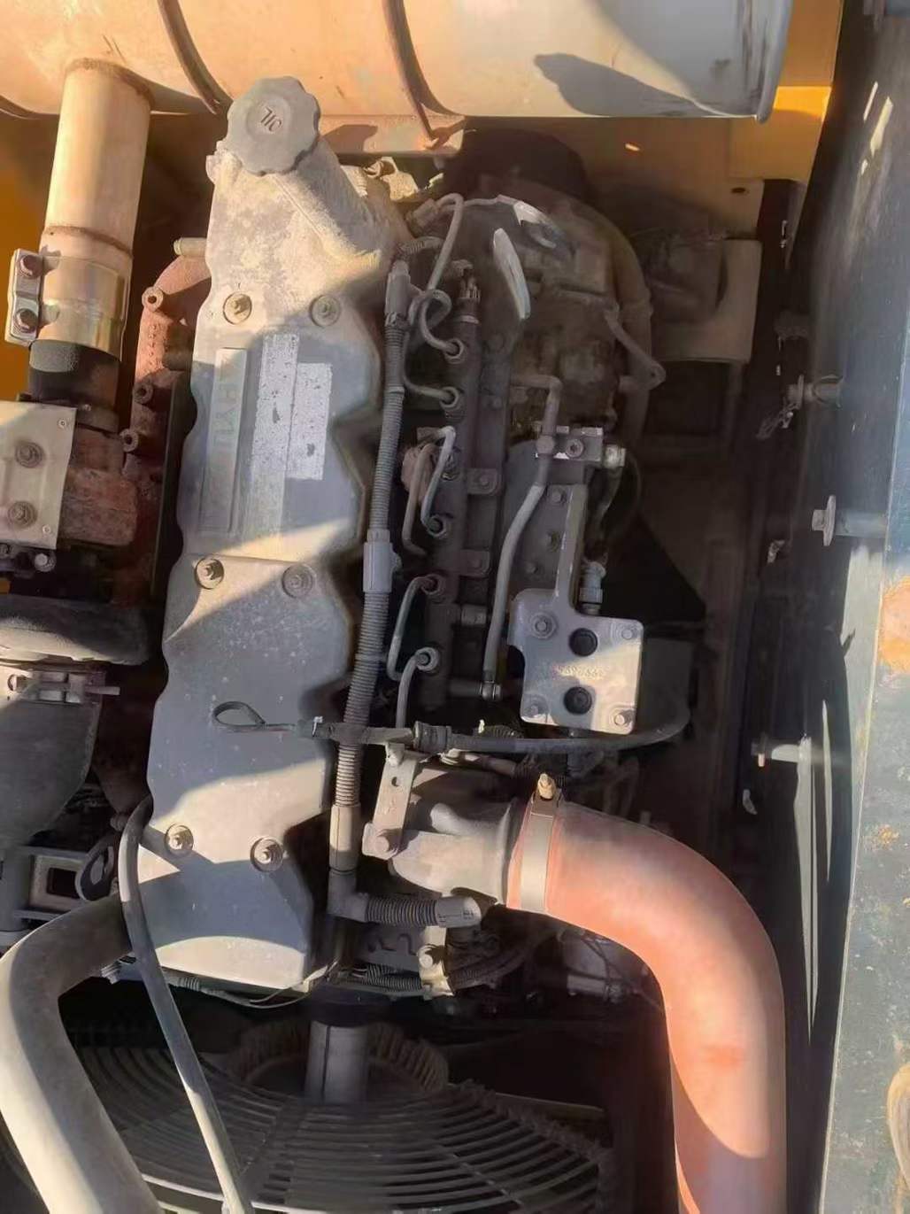 Used Hyundai R215VS Excavator 2016 Model / 6