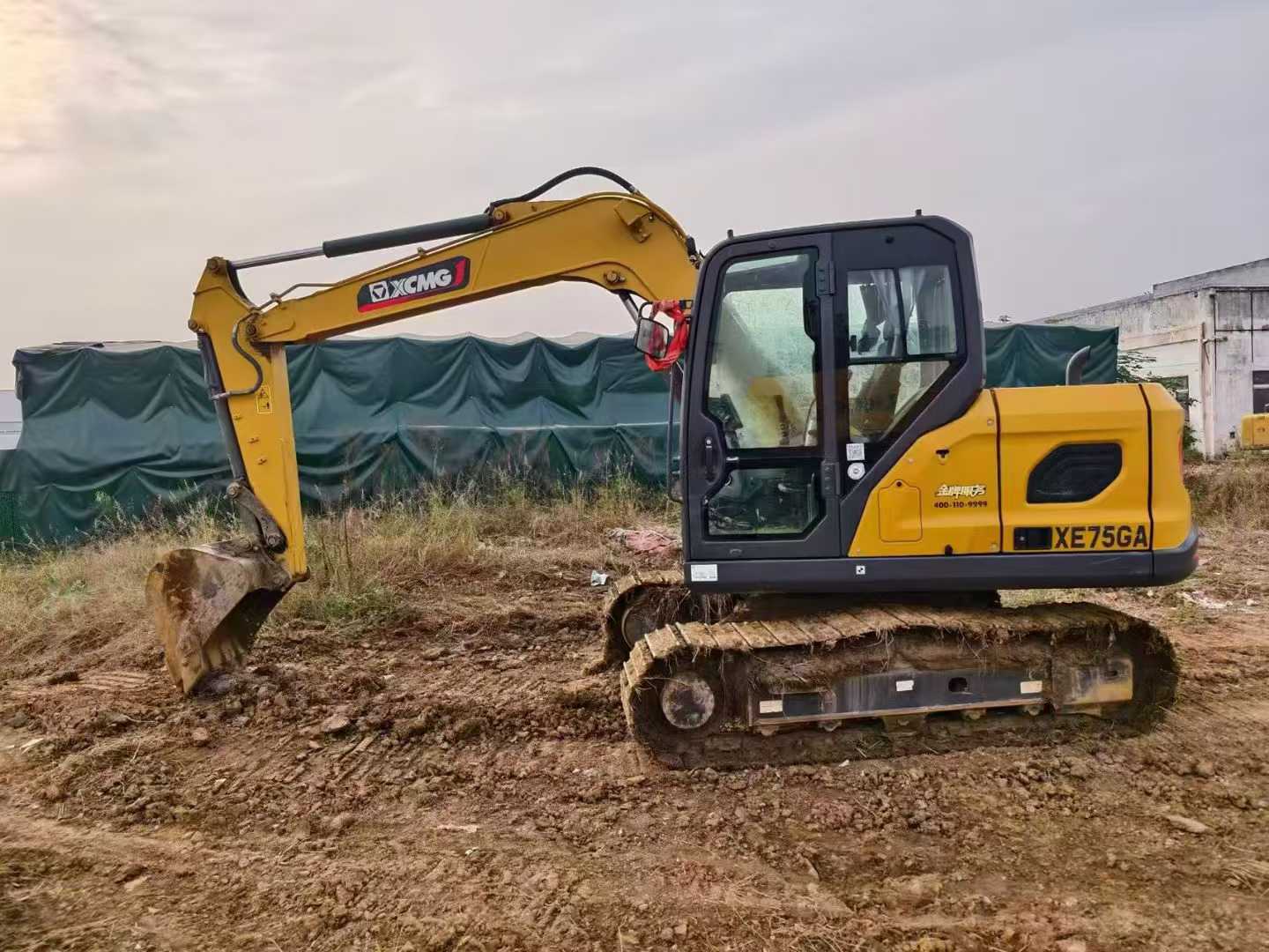 Used XCMG XE75WD Excavator 2024 Model / 7