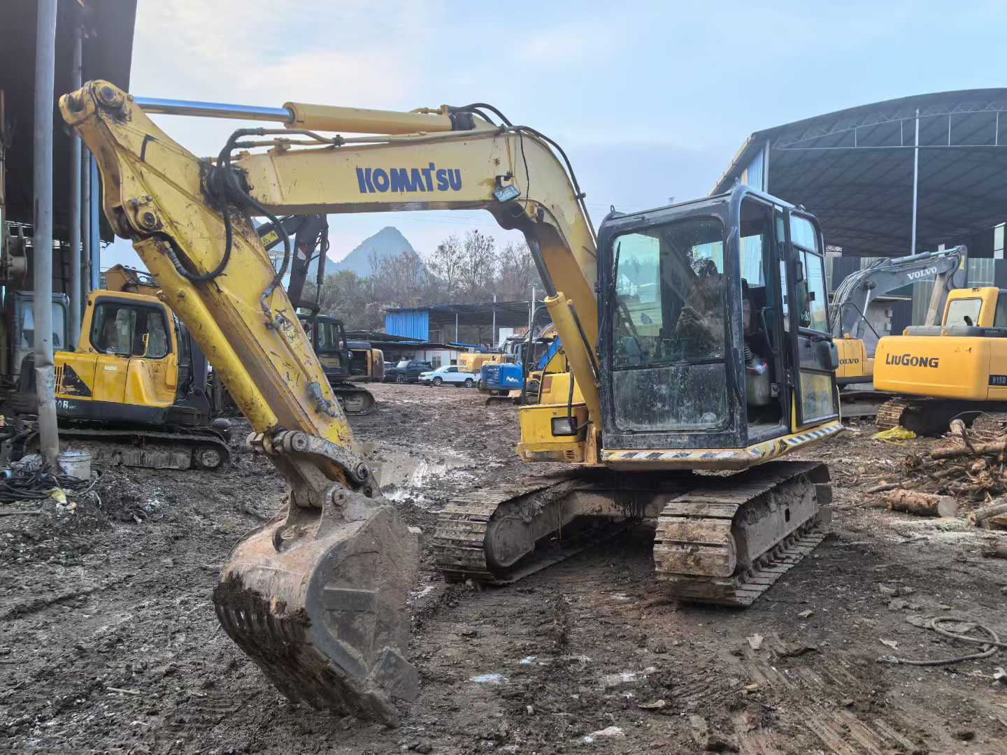 Used Komatsu PC70-8 Excavator 2016 Model / 9