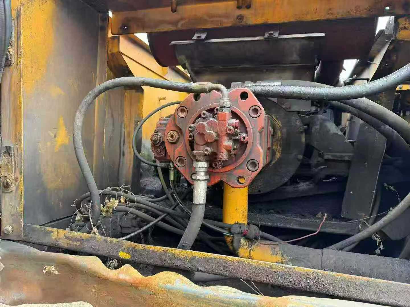 Used Hyundai R335-7 Excavator 2016 Model / 9