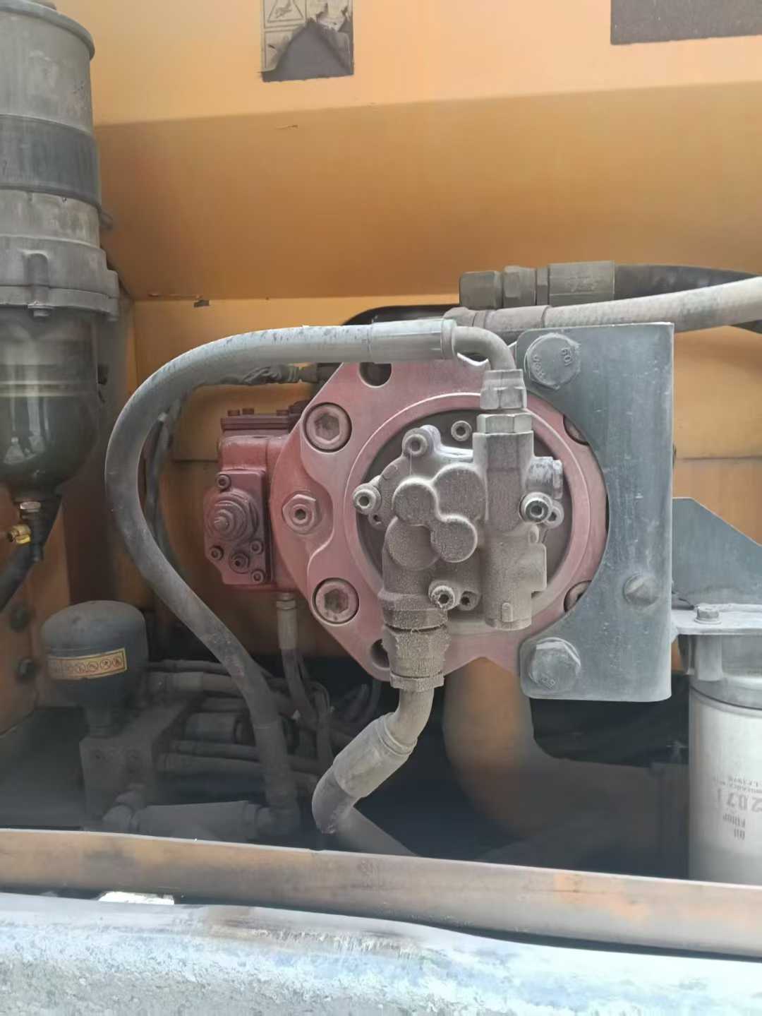 Used Hyundai R215VS Excavator 2019 Model / 3