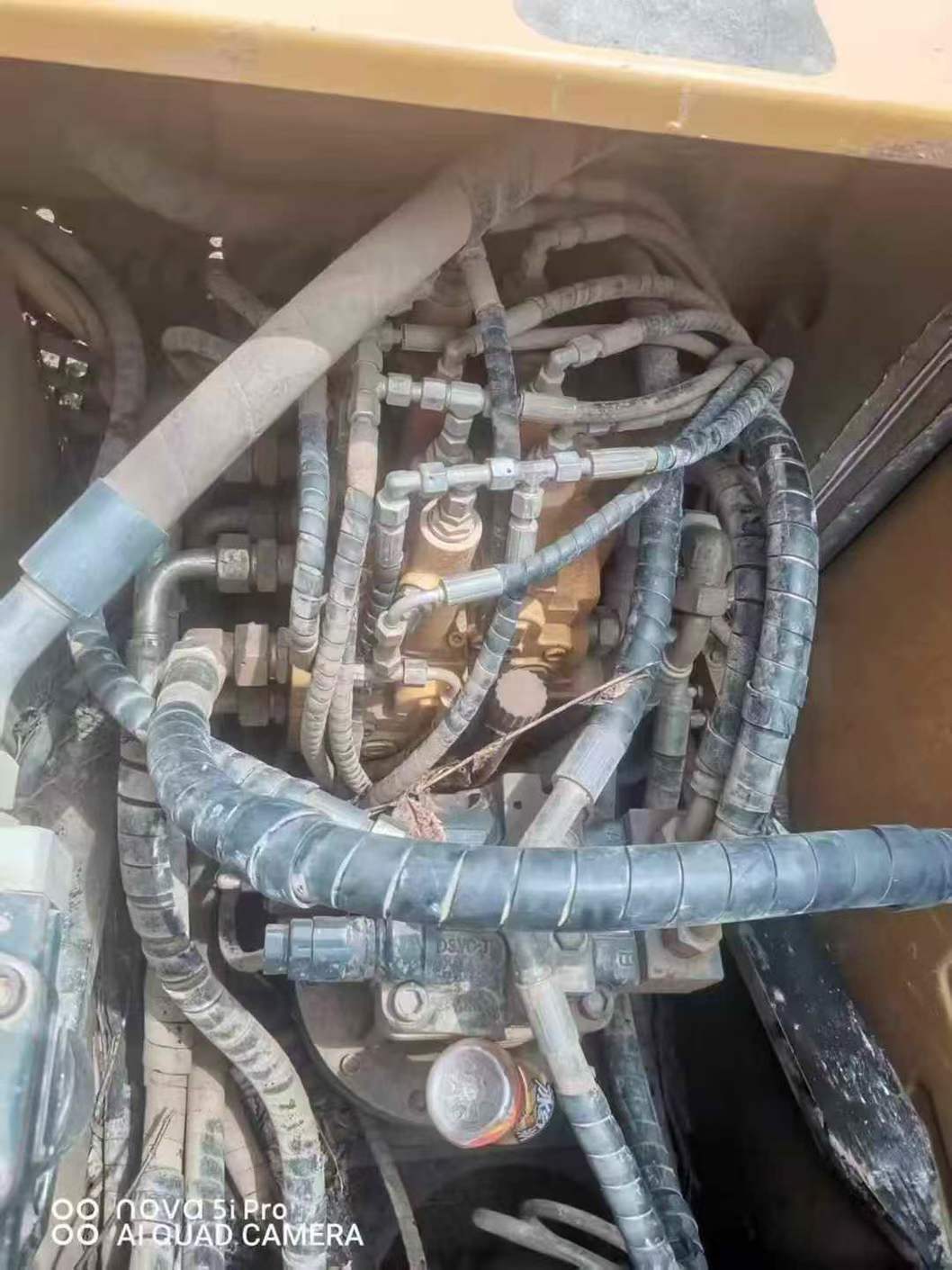 Used Sany SY135 Excavator 2018 Model / 4